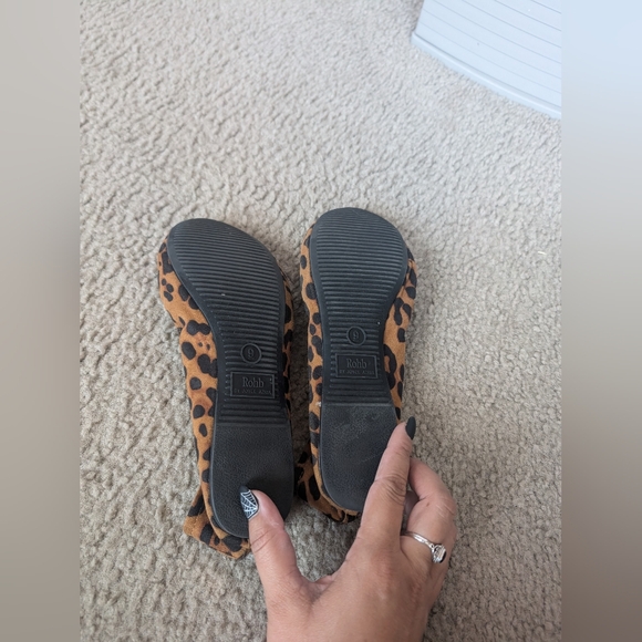 Leopard Flats - Picture 3 of 3